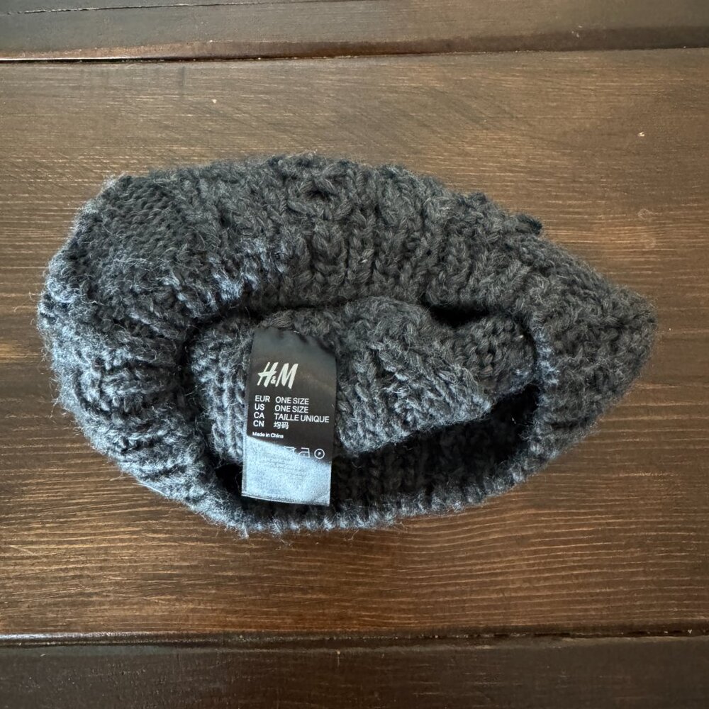 H&M Hat - Picture 2 of 2